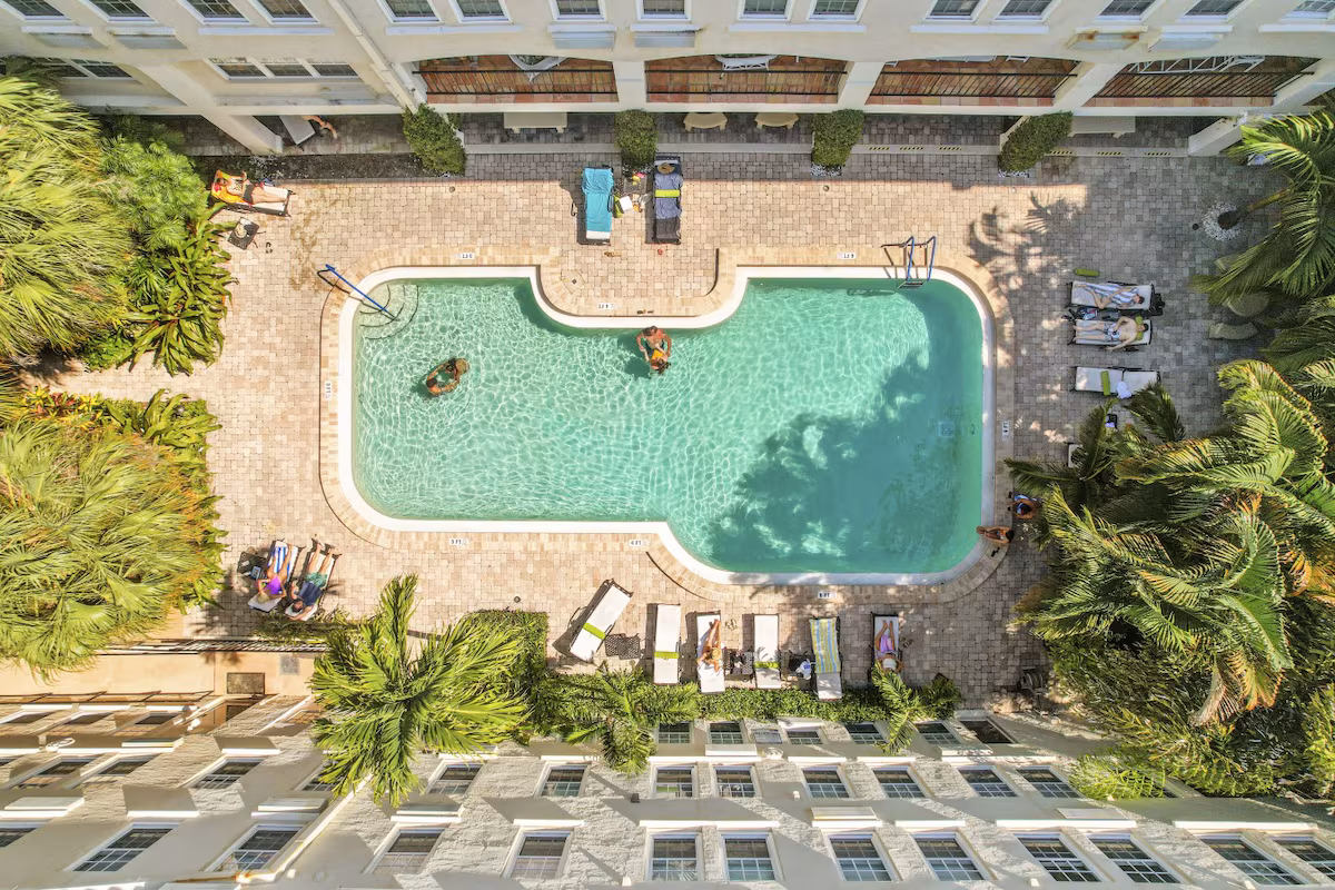Palm Beach Hotel pool